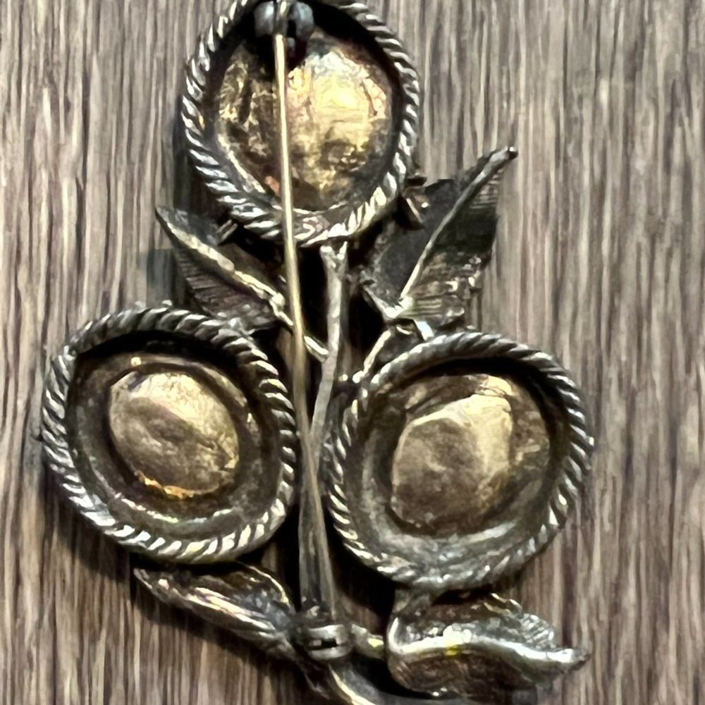 Bronze/Jade . Three Leaf clover Brooch pin. - Picture 2 of 2